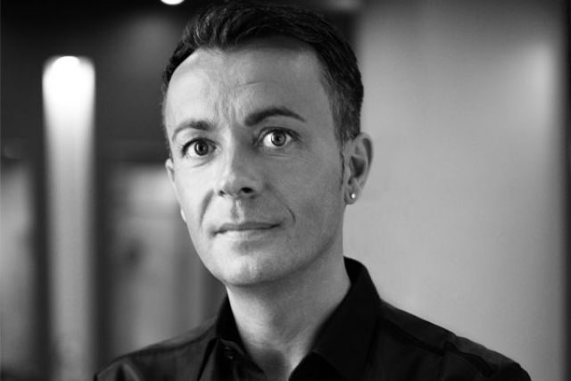 Manuel Mon, one step away from winning back the International Hairstylist of The Year title at the 2023 Contessa Awards